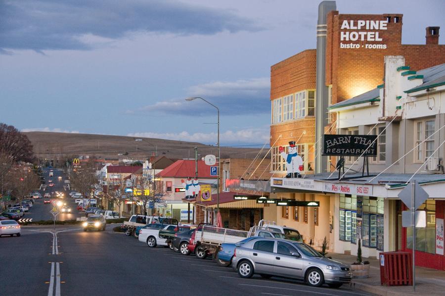 The Alpine Hotel Cooma Bagian luar foto
