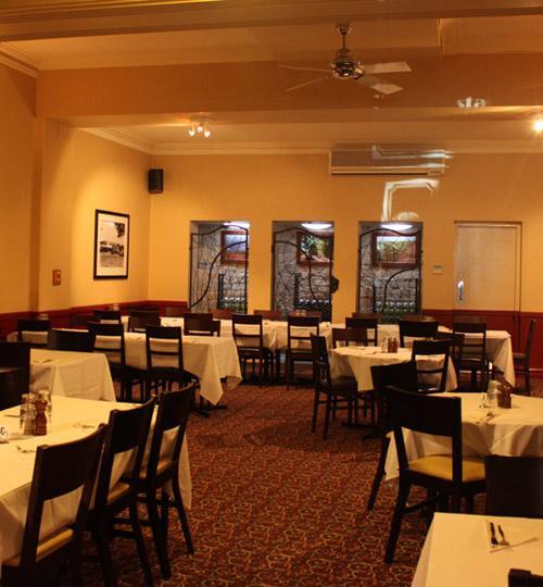 The Alpine Hotel Cooma Bagian luar foto