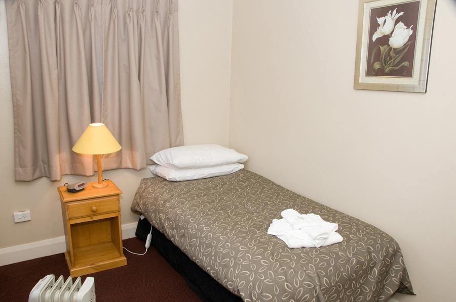 The Alpine Hotel Cooma Ruang foto